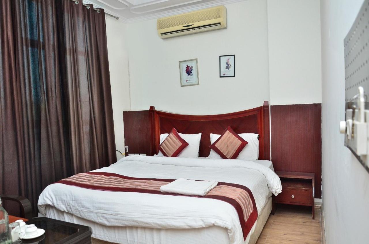 Ddr Hotel Residency Gurgaon Esterno foto