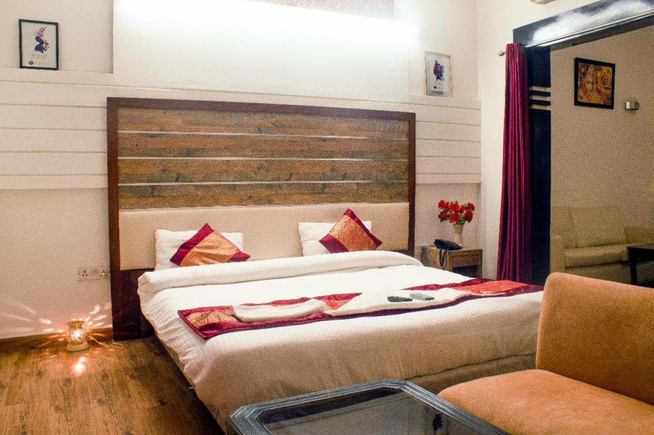 Ddr Hotel Residency Gurgaon Esterno foto