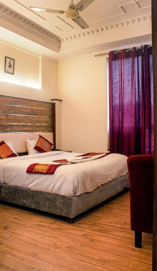 Ddr Hotel Residency Gurgaon Esterno foto